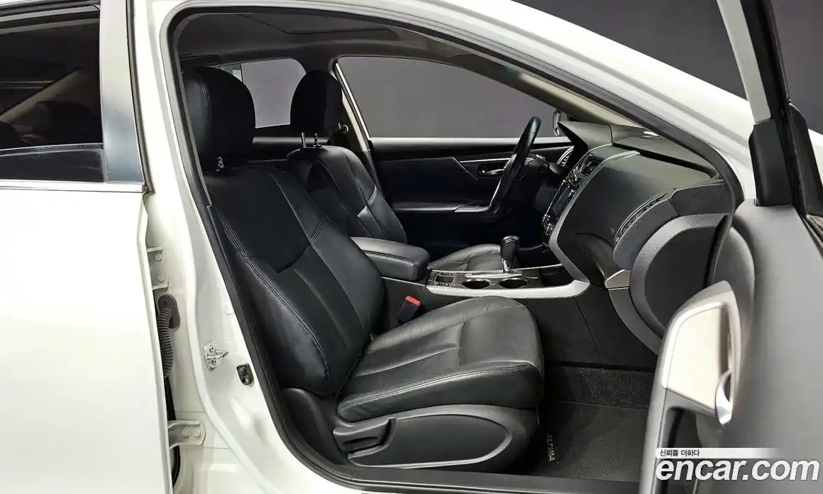 Nissan Altima 2013 2.5 гидро в Москве № 1015923, фото 10