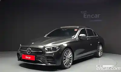 Mercedes-Benz E-Class, 2022