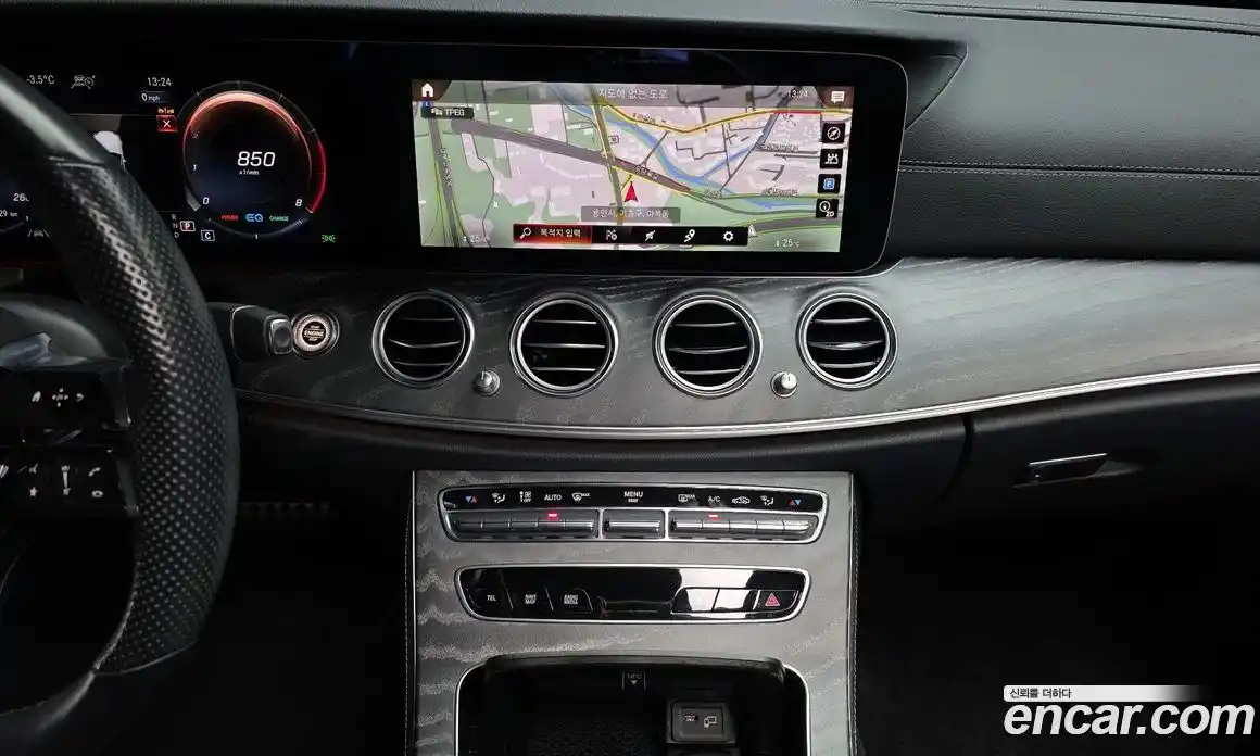 Mercedes-Benz E-Class 2022 2.0 гидро в Москве № 142037, фото 15