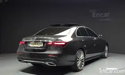 Mercedes-Benz E-Class 2022 2.0 гидро в Москве № 142037, миниатюра 2