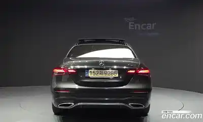 Mercedes-Benz E-Class 2022 2.0 гидро в Москве № 142037, миниатюра 4
