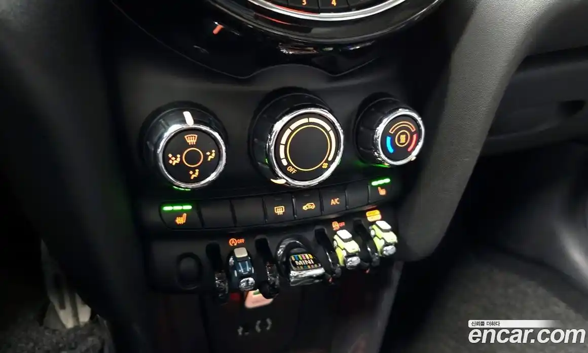 Mini Cooper 2018 1.5 гидро в Москве № 154326, фото 17