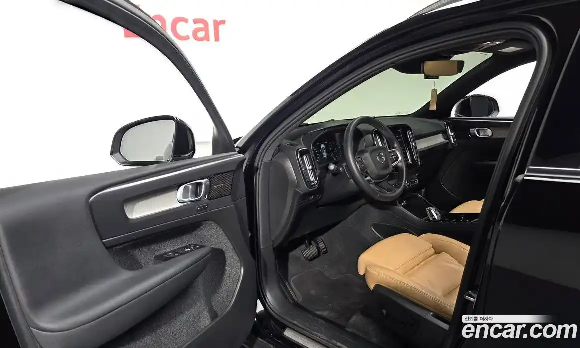Volvo XC40 2022 2.0 гидро в Москве № 164231, фото 11