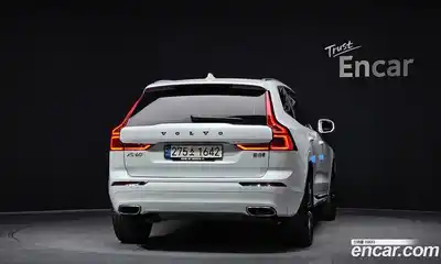 Volvo XC60 2021 2.0 гидро в Москве № 164386, миниатюра 4