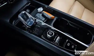 Volvo XC60 2021 2.0 гидро в Москве № 164386, миниатюра 9