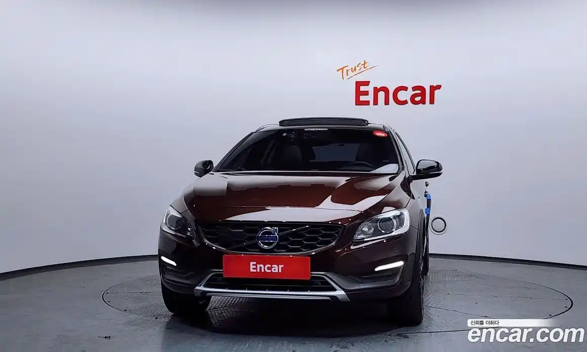 Volvo V60 2016 2.5 гидро в Москве № 164693, фото 3