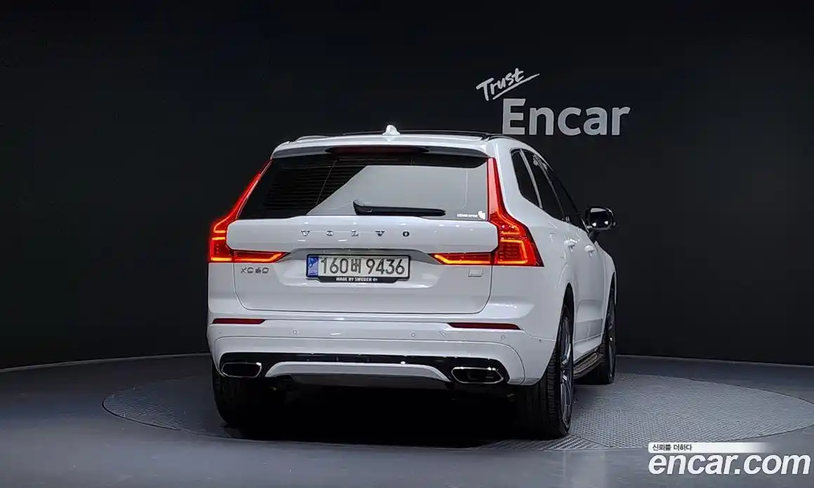Volvo XC60 2021 2.0 гидро в Москве № 164721, фото 4