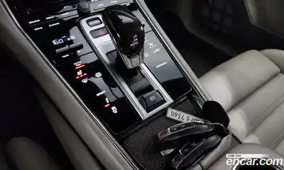 Porsche Panamera 2017 4.0 гидро в Москве № 165401, миниатюра 9