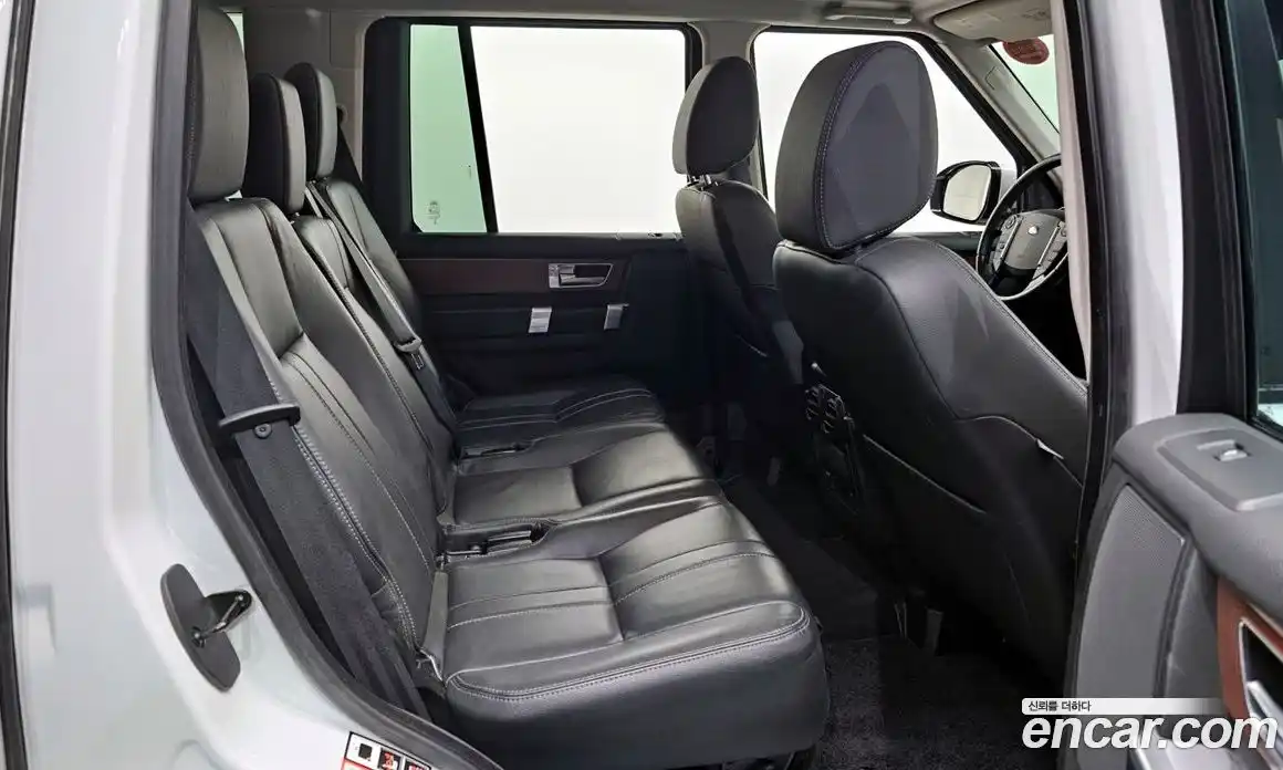 Land Rover Discovery 2016 3.0 гидро в Москве № 166137, фото 12