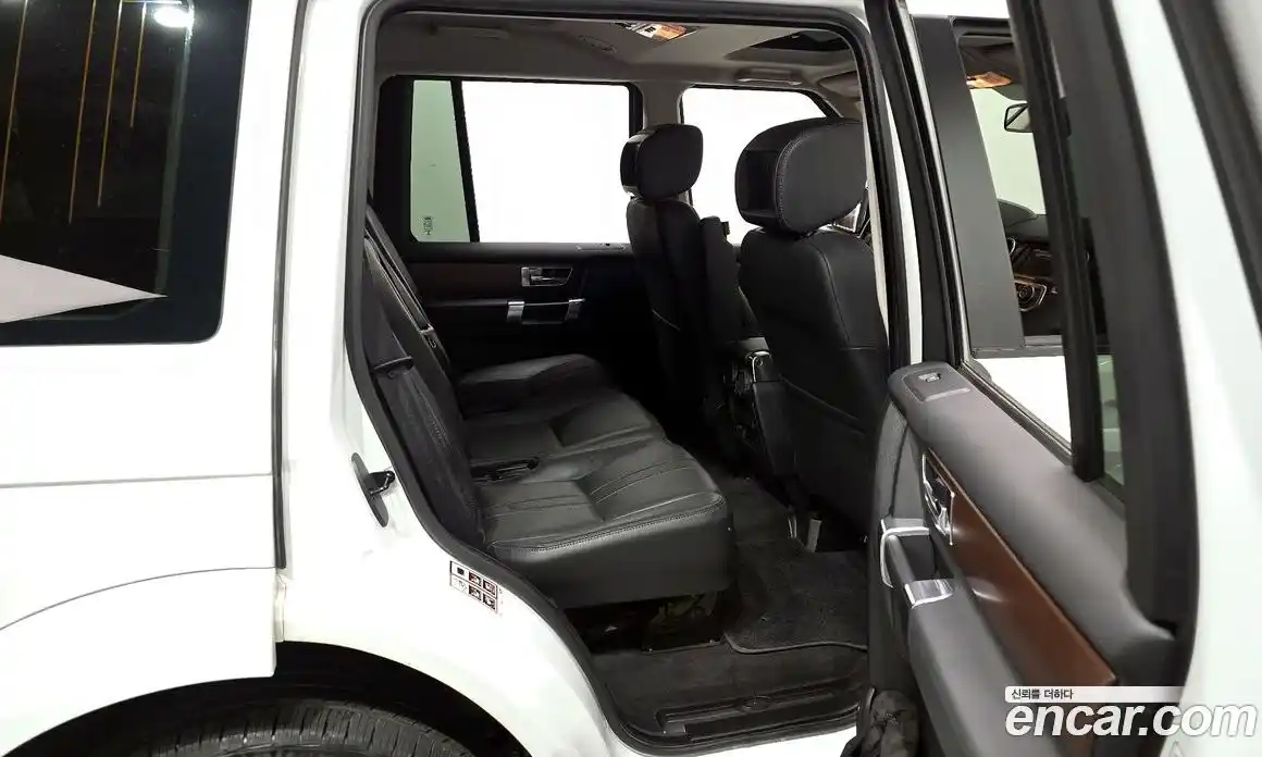 Land Rover Discovery 2016 3.0 гидро в Москве № 166416, фото 12