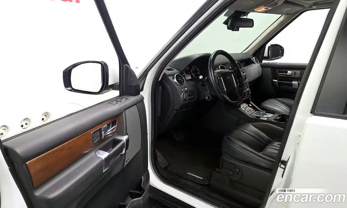 Land Rover Discovery 2016 3.0 гидро в Москве № 166416, фото 10