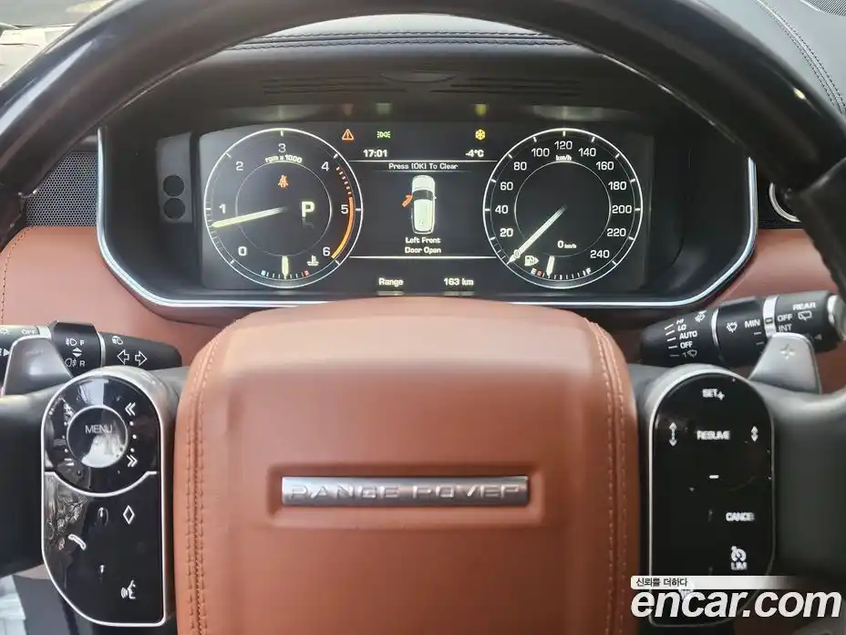 Land Rover Range-Rover 2015 4.4 гидро в Москве № 166791, фото 8