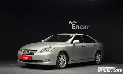 Lexus ES, 2012