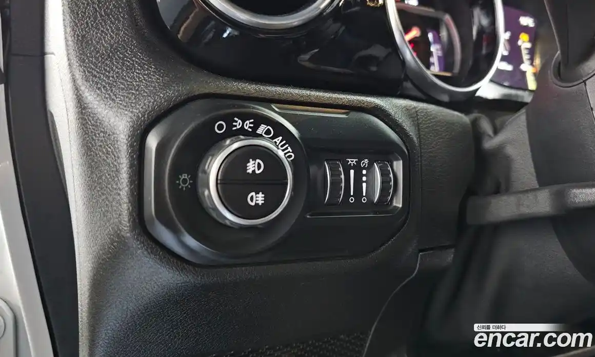 Jeep Wrangler 2020 2.0 гидро в Москве № 169646, фото 17