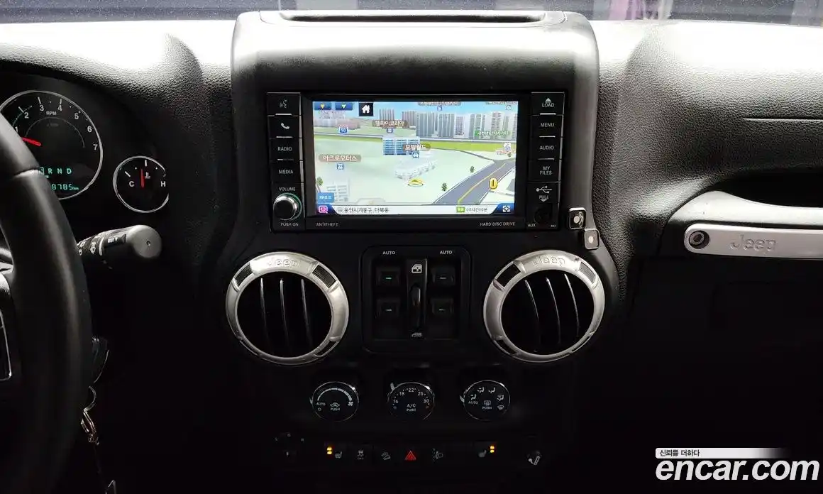 Jeep Wrangler 2017 3.6 гидро в Москве № 169733, фото 17