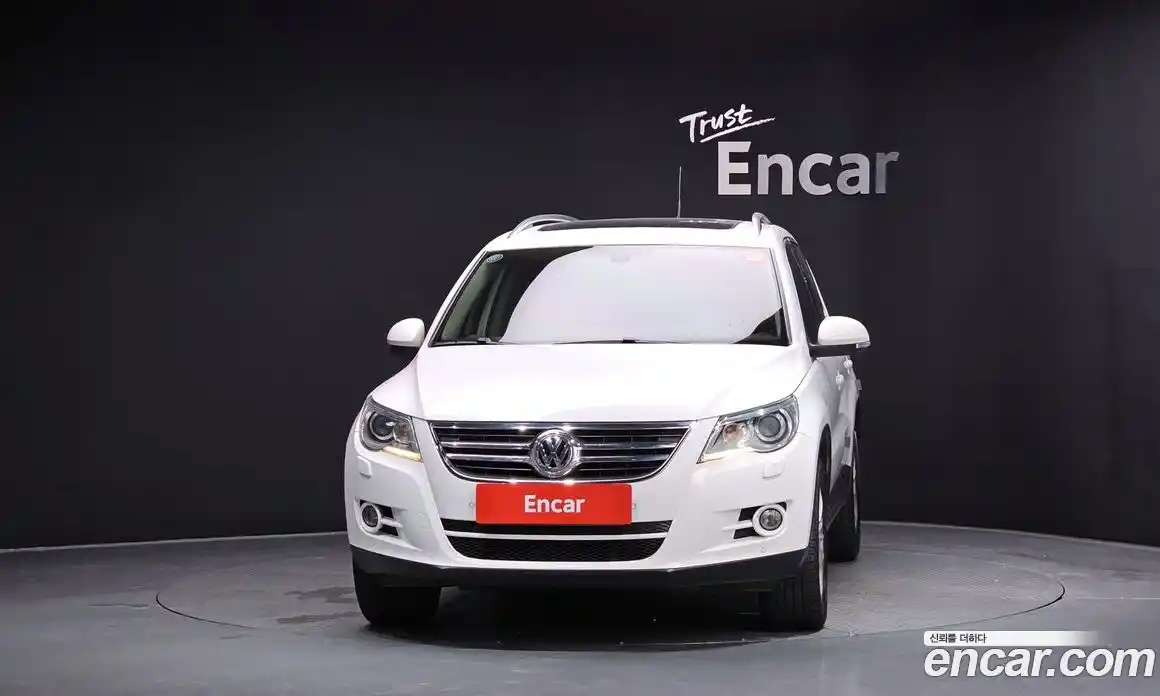 Volkswagen Tiguan 2011 2.0 гидро в Москве № 173051, фото 3