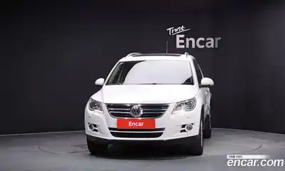 Volkswagen Tiguan 2011 2.0 гидро в Москве № 173051, миниатюра 3
