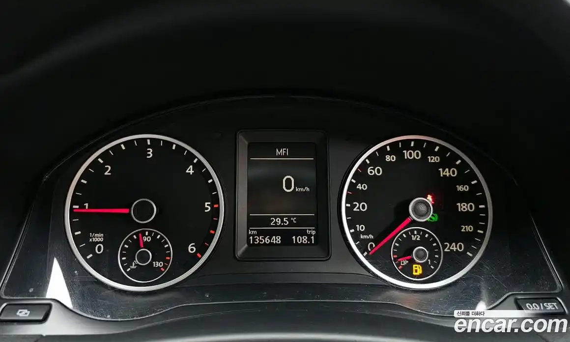 Volkswagen Tiguan 2011 2.0 гидро в Москве № 173051, фото 8