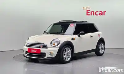 Mini Cooper, 2011