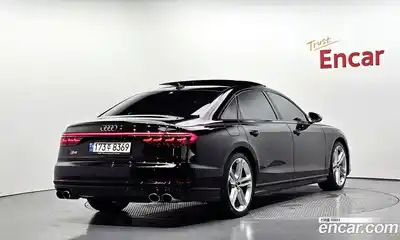 Audi S8 2021 4.0 гидро в Москве № 196325, миниатюра 2