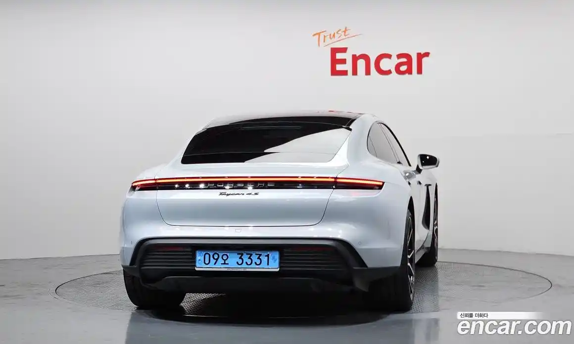 Porsche Taycan 2024 0.2 гидро в Москве № 212961, фото 4