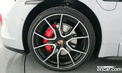Porsche Taycan 2024 0.2 гидро в Москве № 212961, миниатюра 5