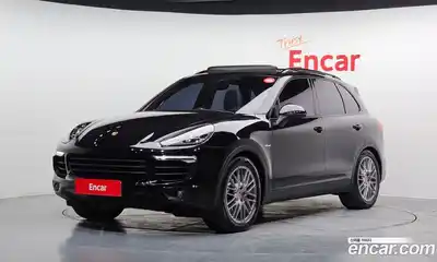 Porsche Cayenne, 2015