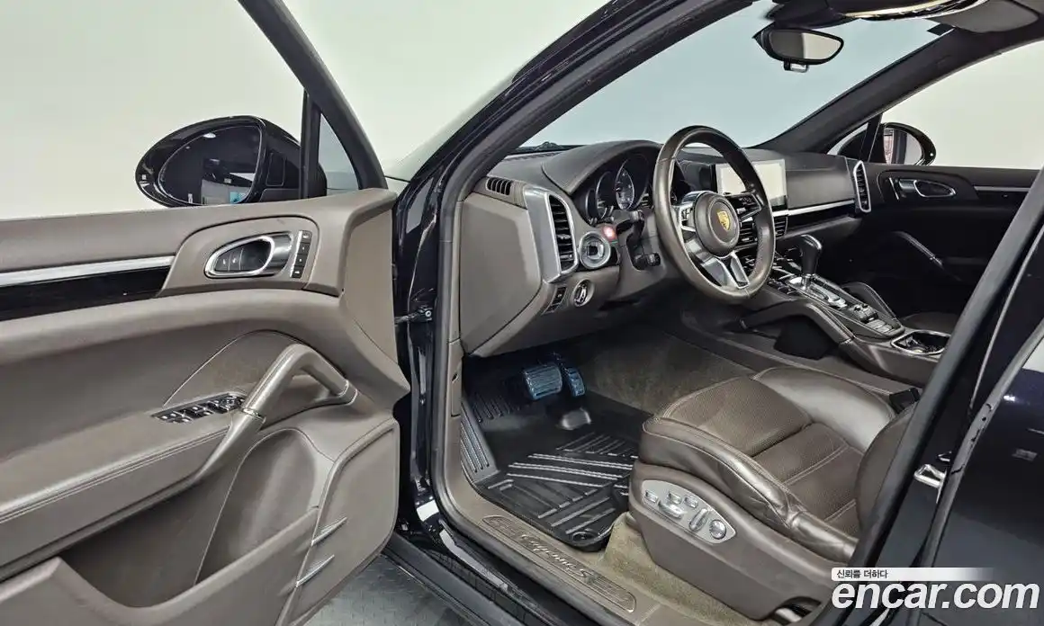 Porsche Cayenne 2015 4.1 гидро в Москве № 213304, фото 10