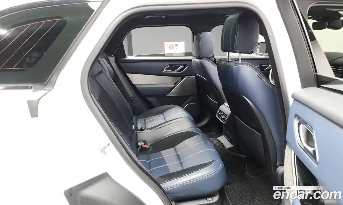 Land Rover Range-Rover Velar 2019 3.0 гидро в Москве № 213638, фото 12