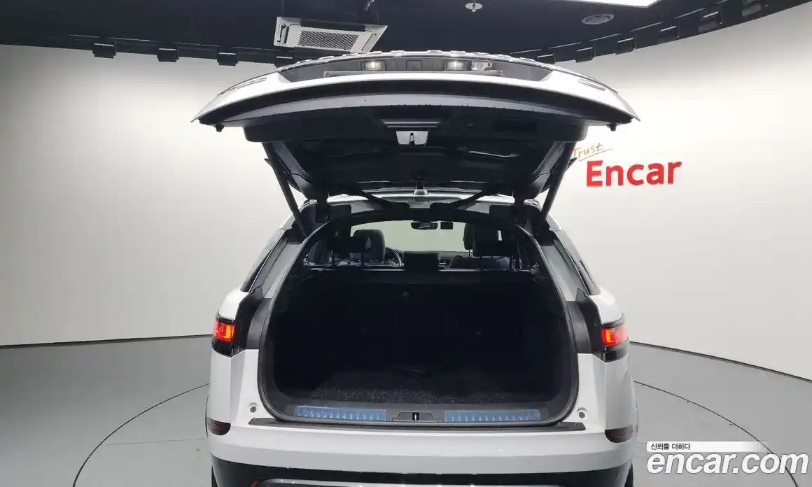 Land Rover Range-Rover Velar 2019 3.0 гидро в Москве № 213638, фото 20