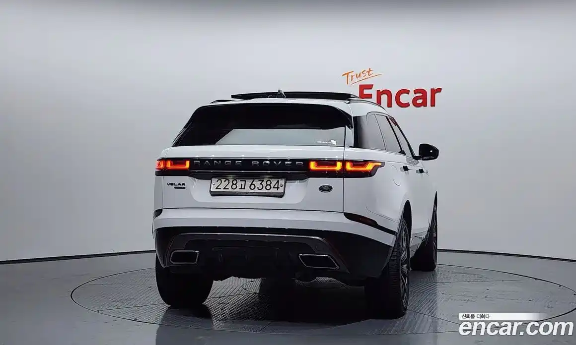 Land Rover Range-Rover Velar 2019 3.0 гидро в Москве № 213638, фото 4