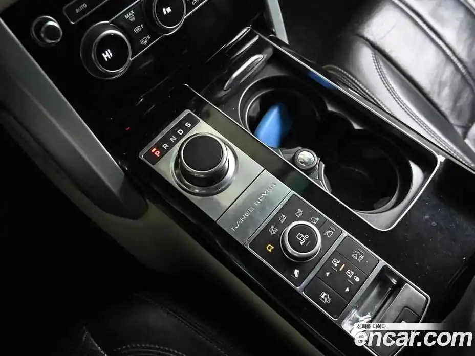 Land Rover Range-Rover 2013 4.4 гидро в Москве № 213737, фото 9