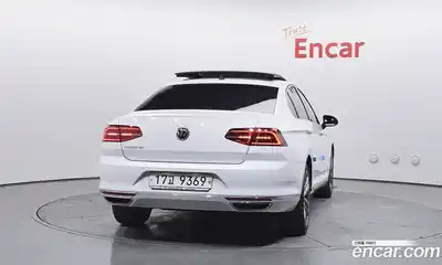 Volkswagen Passat 2018 2.0 гидро в Москве № 215142, миниатюра 4