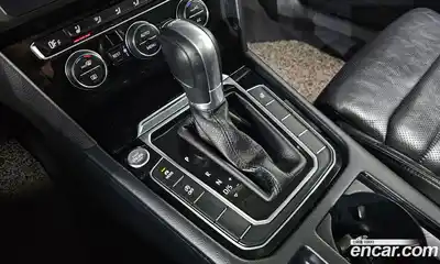 Volkswagen Passat 2018 2.0 гидро в Москве № 215142, миниатюра 9