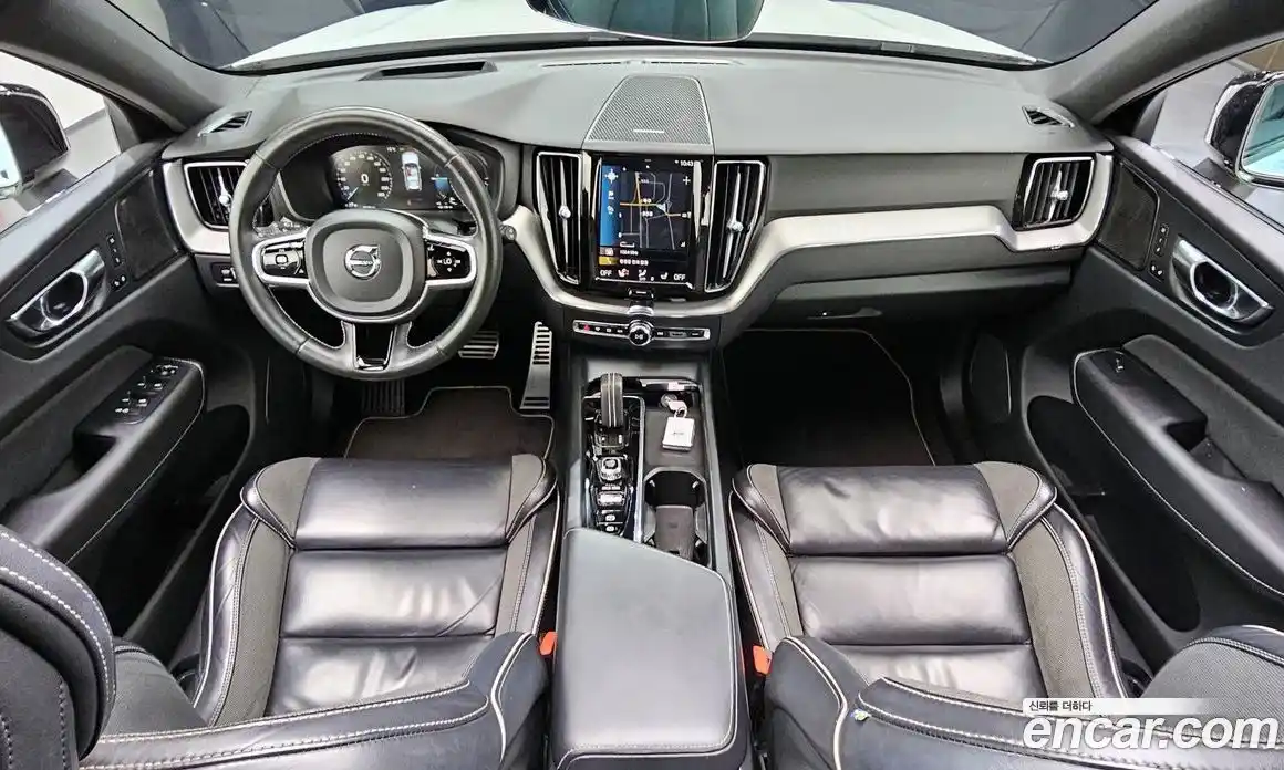 Volvo XC60 2021 2.0 гидро в Москве № 230459, фото 7