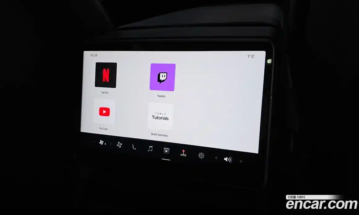 Tesla Model 3 2025 0.2 гидро в Москве № 231583, фото 18