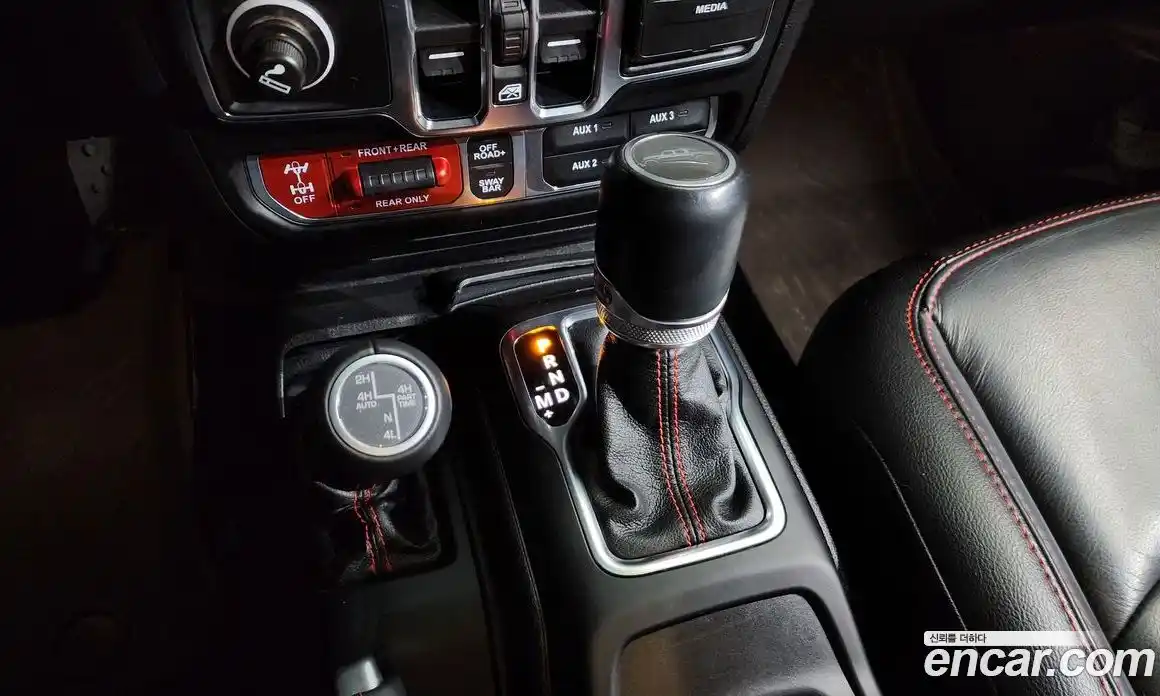 Jeep Gladiator 2020 3.6 гидро в Москве № 232269, фото 9