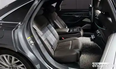 Audi A8 2021 3.0 гидро в Москве № 249228, миниатюра 12