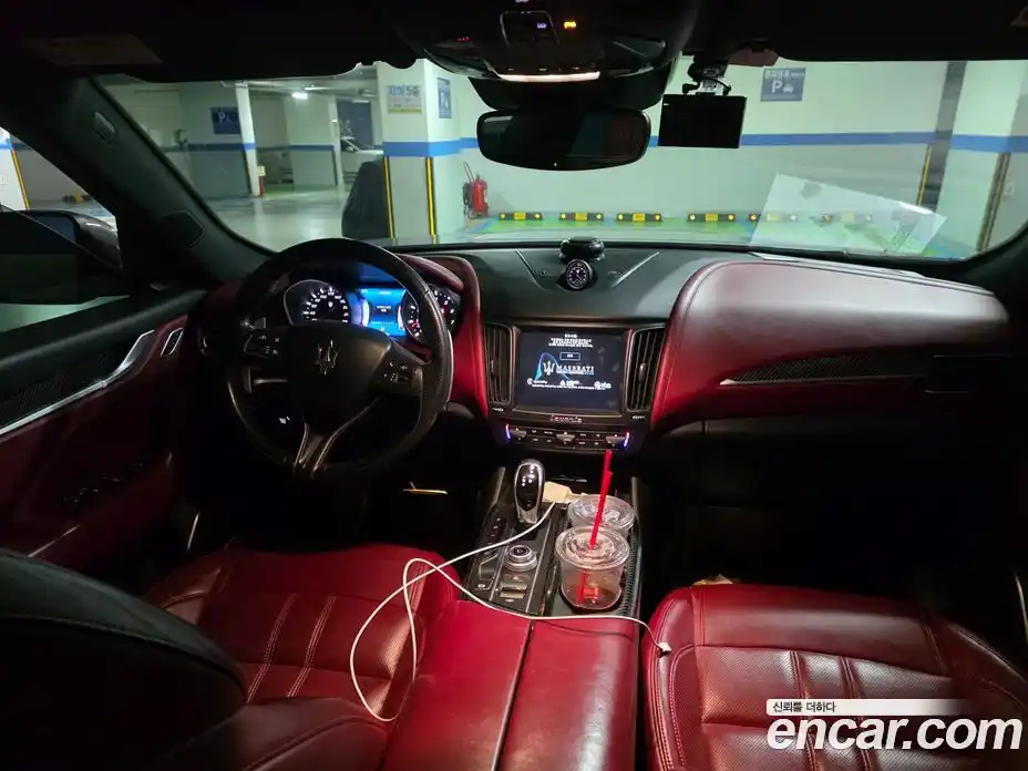 Maserati Levante 2017 3.0 гидро в Москве № 256034, фото 12