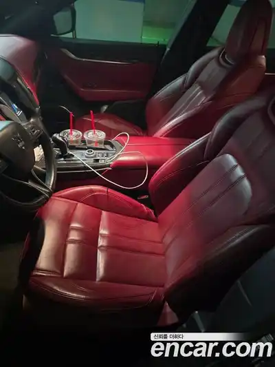 Maserati Levante 2017 3.0 гидро в Москве № 256034, миниатюра 10