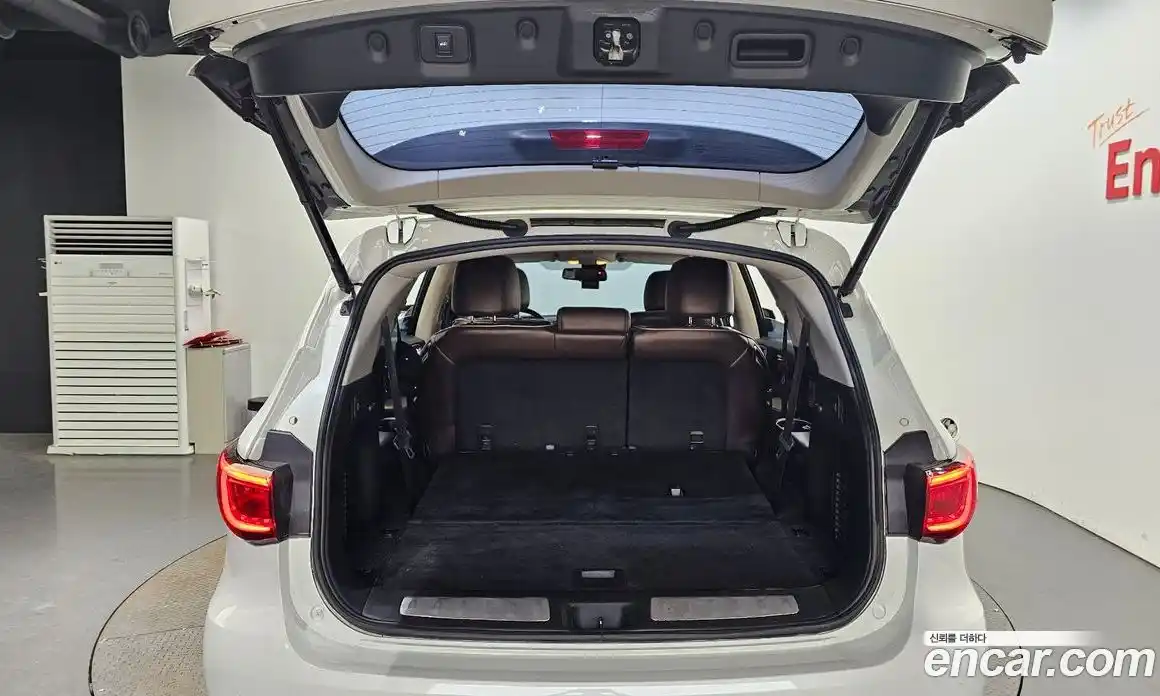 Infiniti QX60 2017 3.5 гидро в Москве № 256168, фото 19