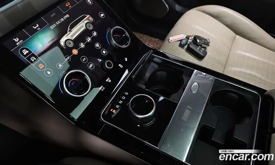 Land Rover Range-Rover Velar 2018 3.0 гидро в Москве № 271487, фото 8