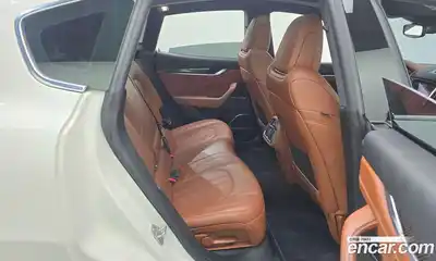 Maserati Levante 2018 3.0 гидро в Москве № 282824, миниатюра 12