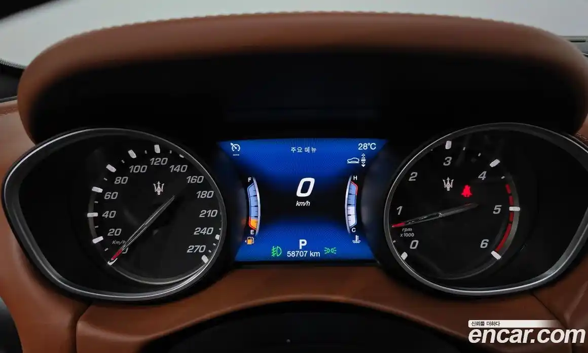 Maserati Levante 2018 3.0 гидро в Москве № 282824, фото 8