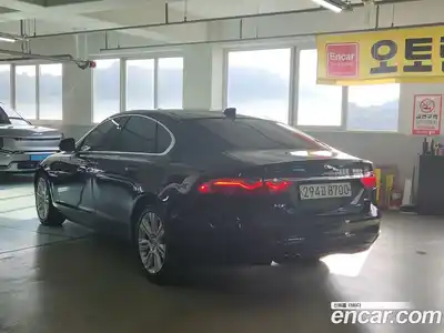 Jaguar XF 2019 2.0 гидро в Москве № 283957, миниатюра 2