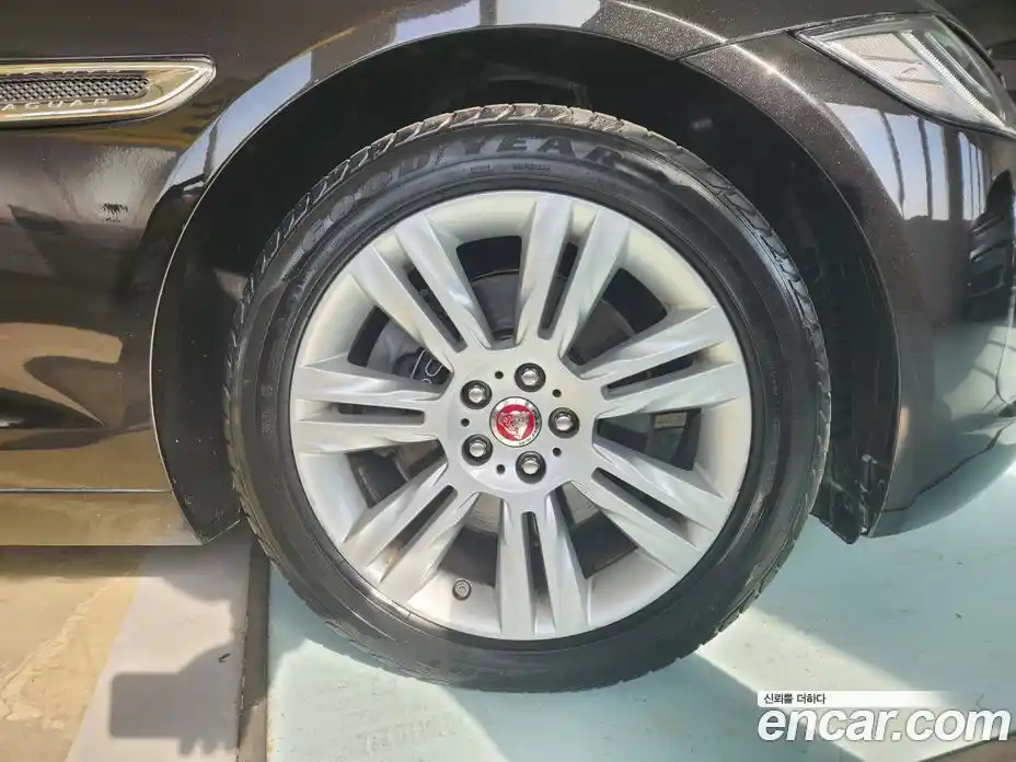 Jaguar XF 2019 2.0 гидро в Москве № 283957, фото 5