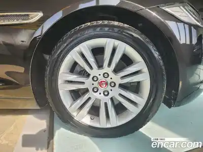 Jaguar XF 2019 2.0 гидро в Москве № 283957, миниатюра 5