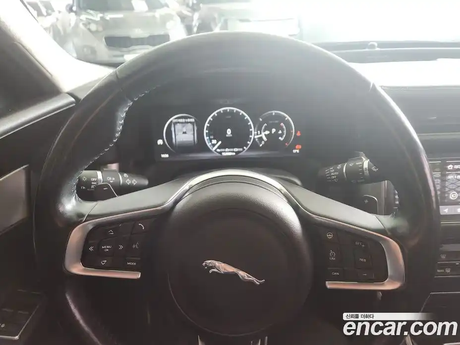 Jaguar XF 2019 2.0 гидро в Москве № 283957, фото 10
