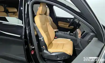 Volvo XC60 2020 2.0 гидро в Москве № 293760, миниатюра 12