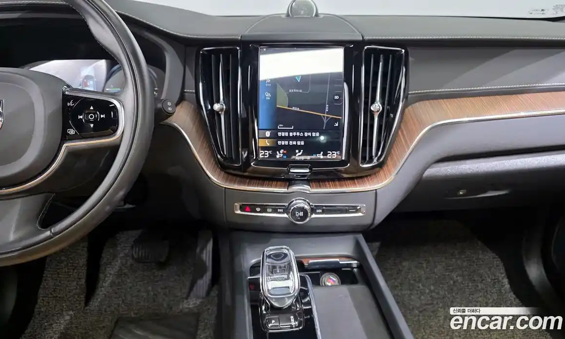 Volvo XC60 2020 2.0 гидро в Москве № 293760, фото 19